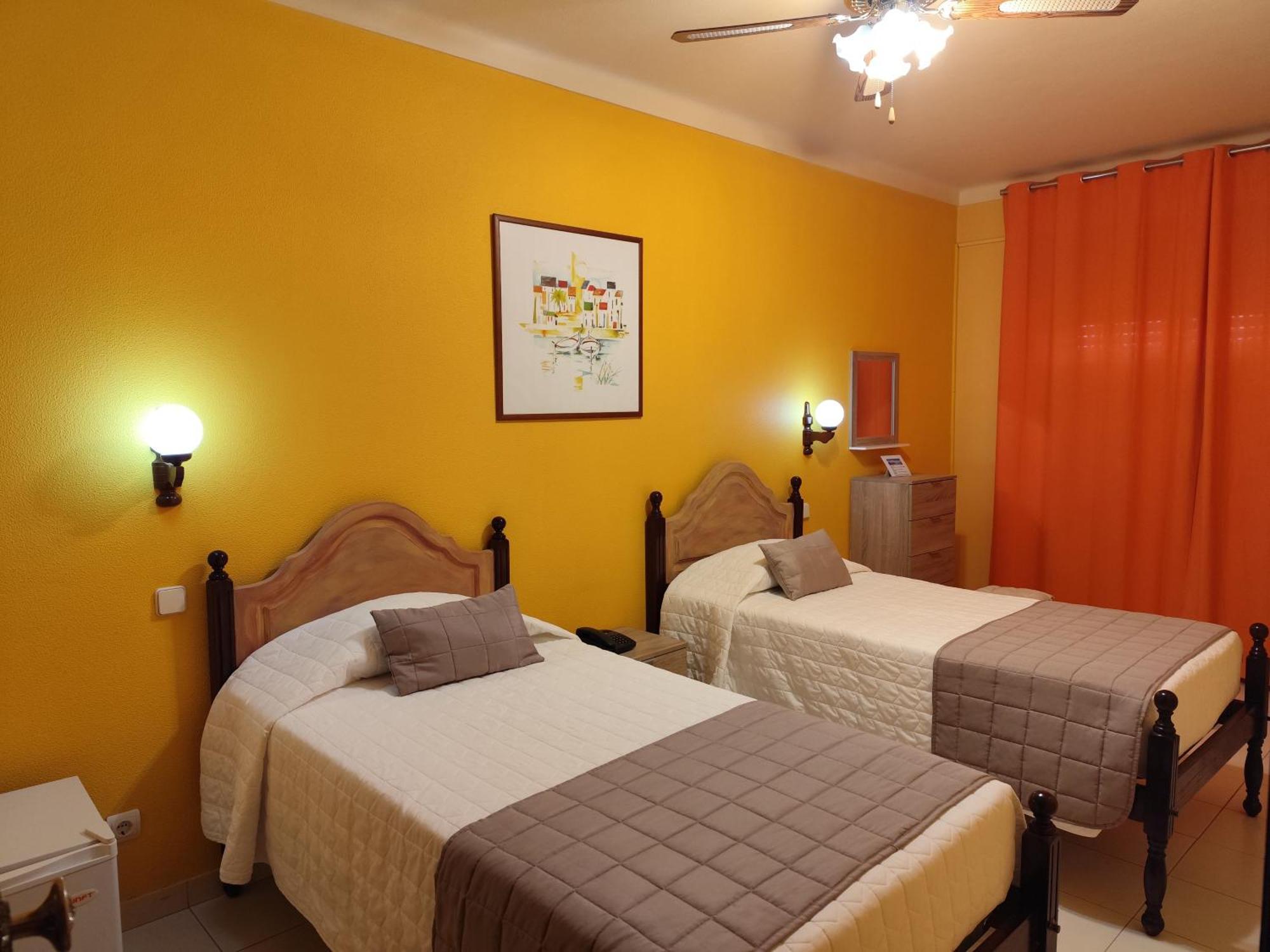 Apartamentos Turisticos Praia Grande Ferragudo  Luaran gambar