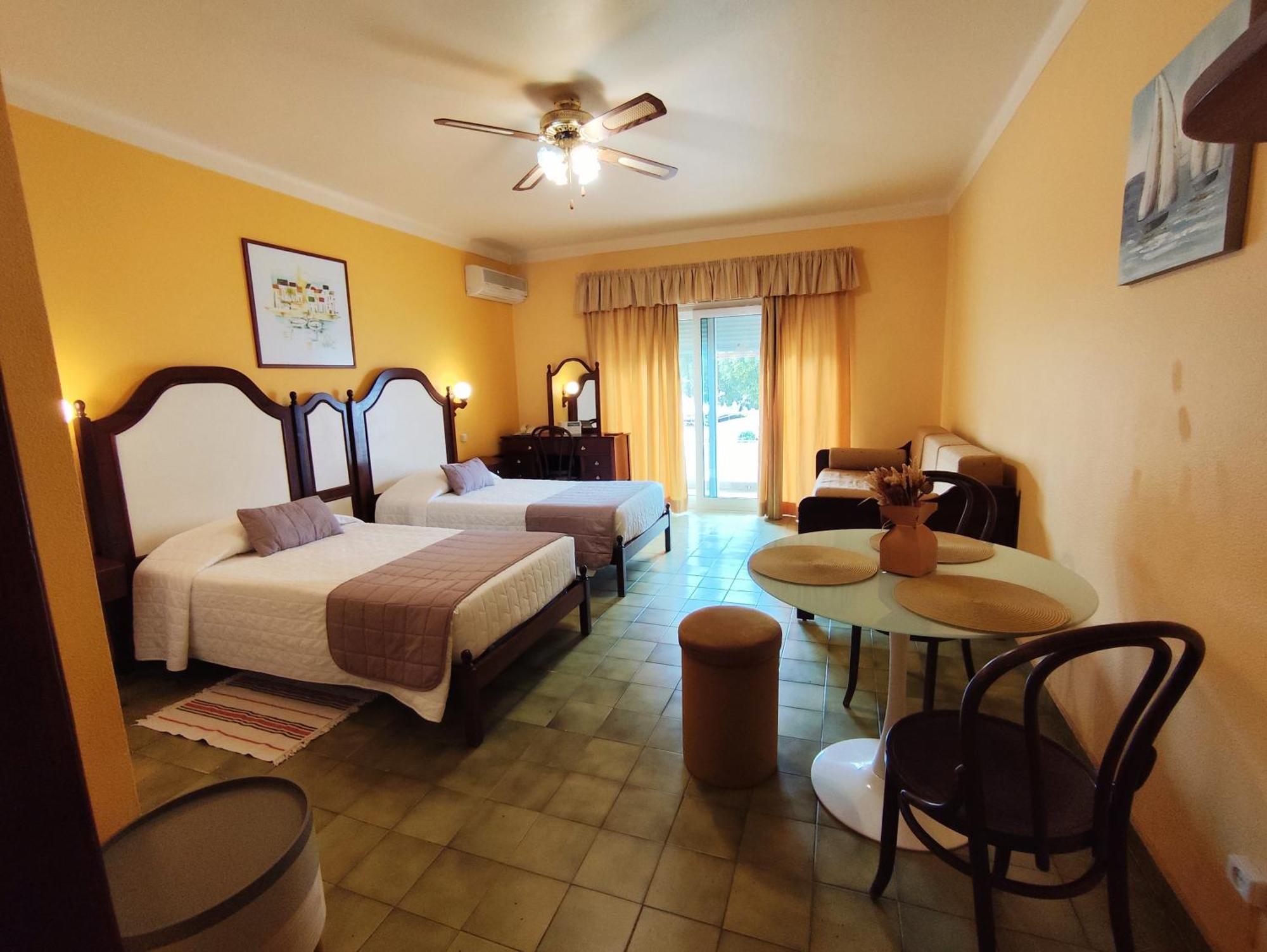 Apartamentos Turisticos Praia Grande Ferragudo  Luaran gambar