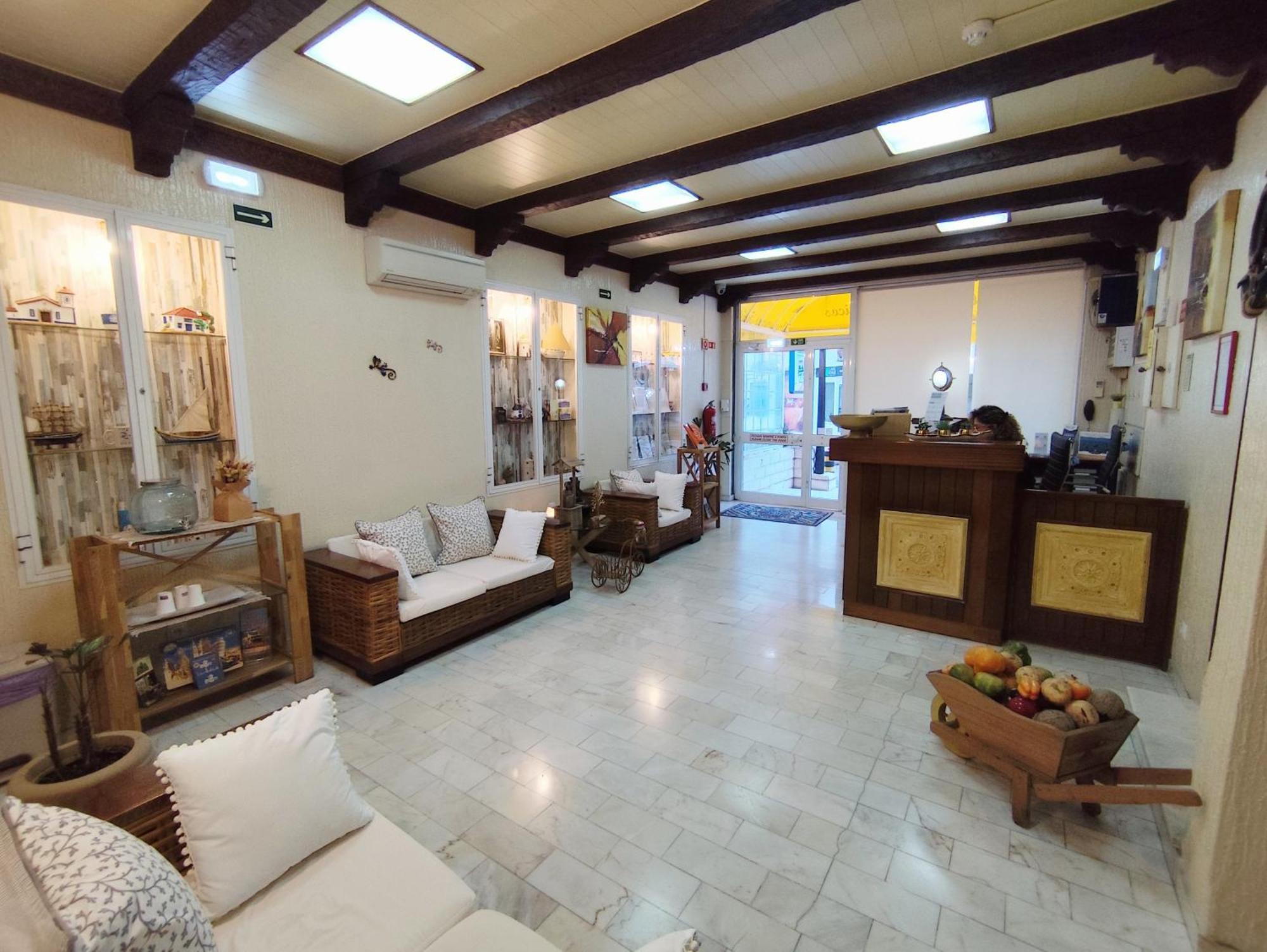 Apartamentos Turisticos Praia Grande Ferragudo  Luaran gambar